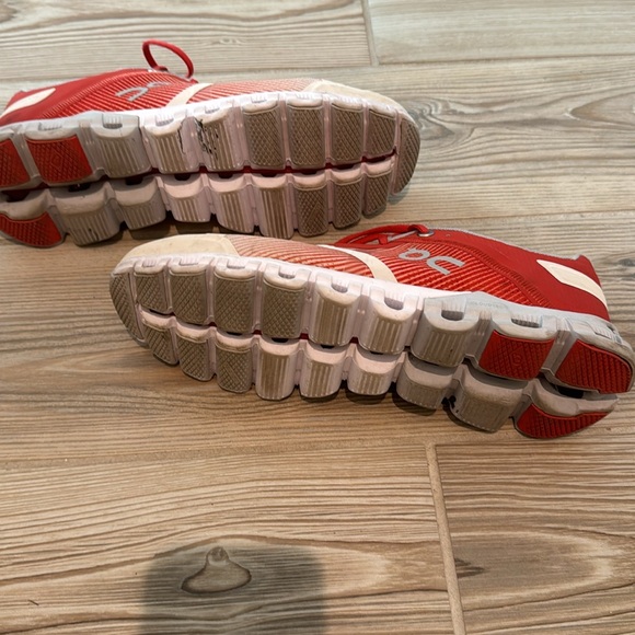 OnCloud running shoes - Picture 4 of 7